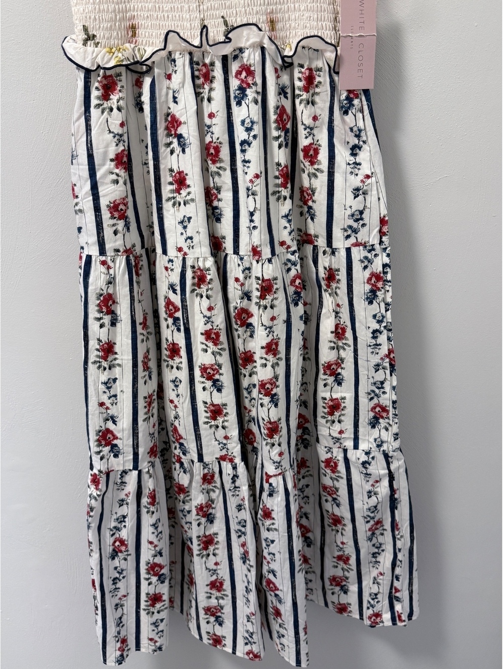 NWT Smocked Floral Tiered Maxi Dress By White Closet size L - Picture 4 of 6